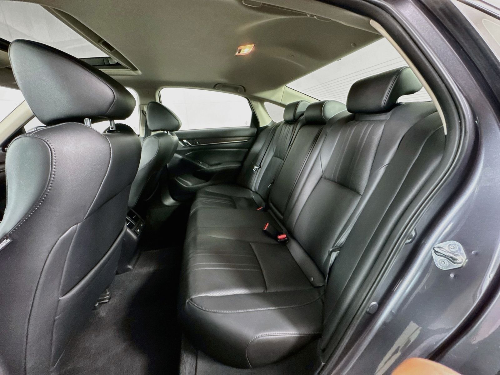 Used 2021  Honda EX-L image 27