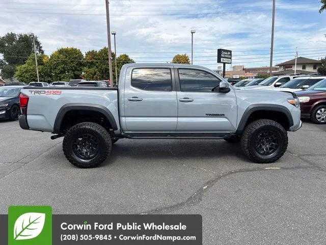 Used 2019  Toyota TRD Off-Road image 4