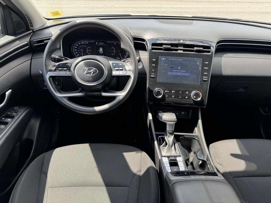 Used 2023 Silver Hyundai SEL image 10