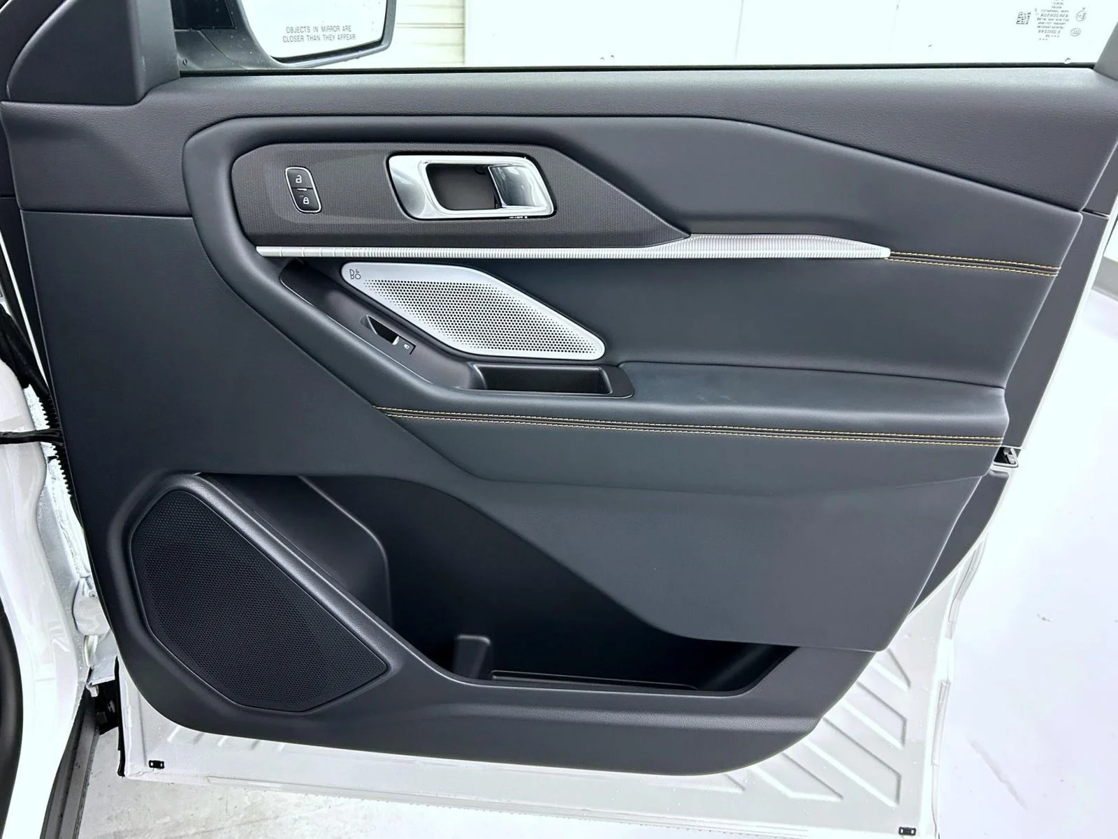 New 2026 White Ford Tremor image 16