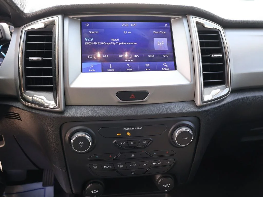 Used 2023 Silver Ford XLT image 24