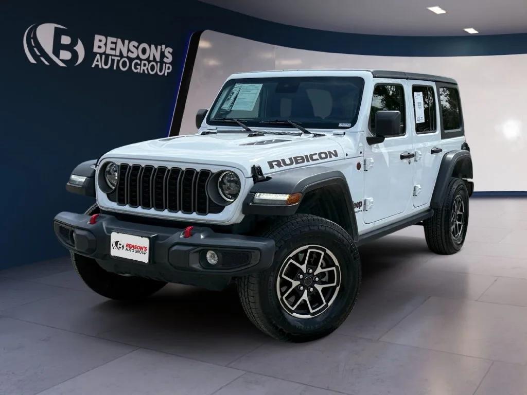 Used 2025 White Jeep Rubicon image 1