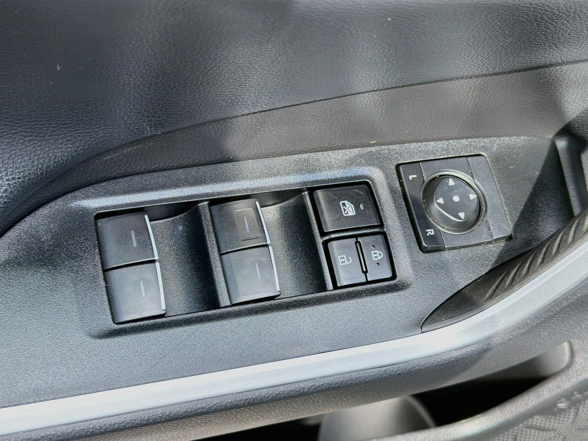 Used 2024 Ice Toyota Adventure image 21