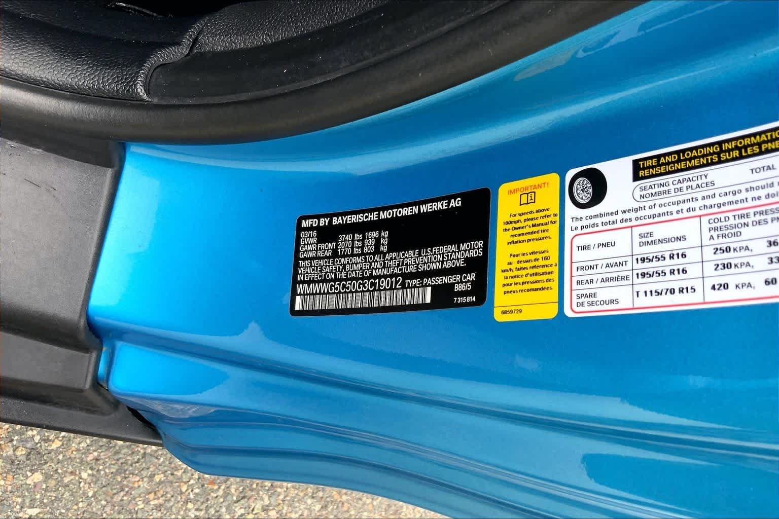 Used 2016 Electric Blue Metallic MINI  image 30