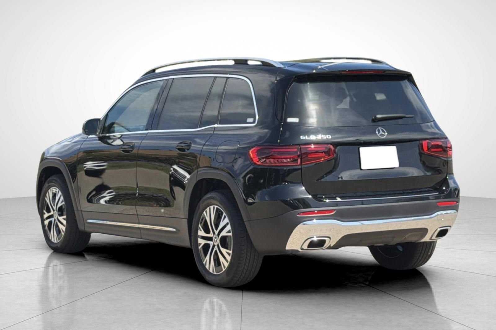 Certified Used 2026 Black Mercedes-Benz GLB 250 image 14
