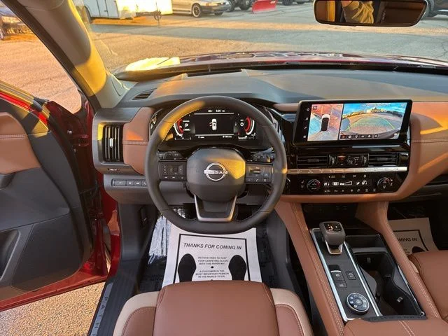 New 2026 Scarlet Ember Tintcoat / Super Black Two-tone Nissan Platinum image 34