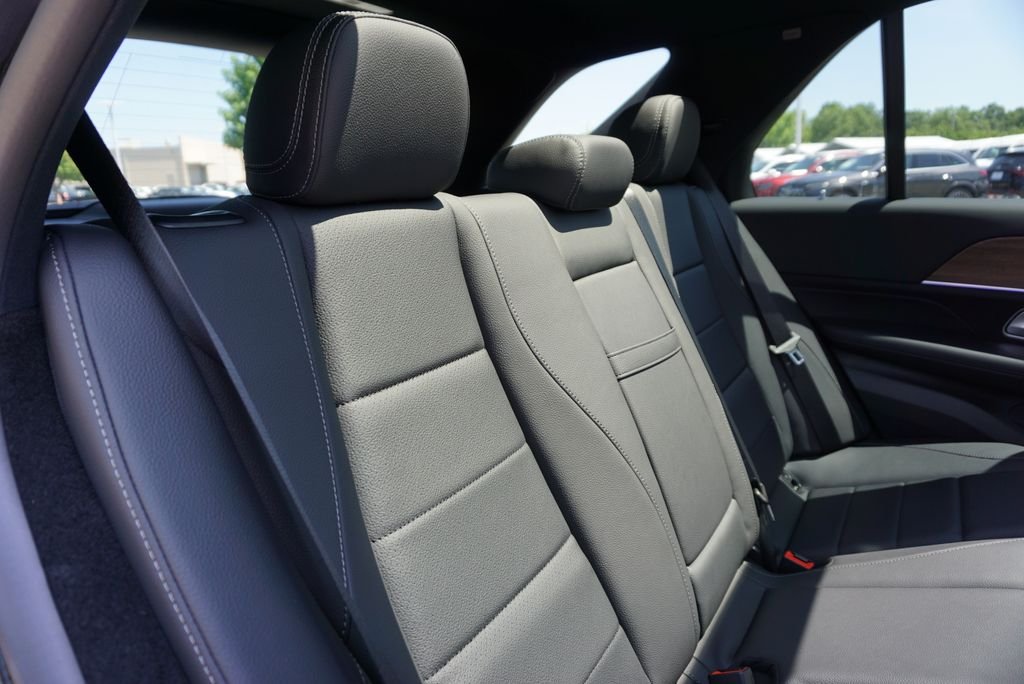 Used 2026 Obsidian Black Metallic Mercedes-Benz GLE 350 image 61