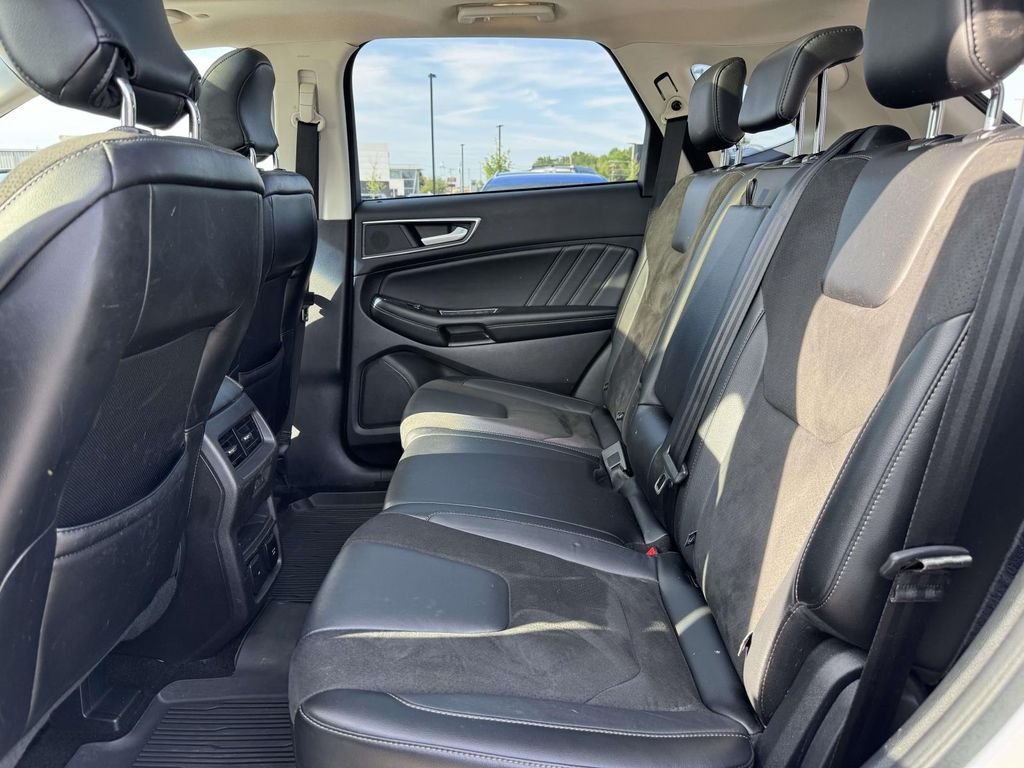 Used 2018 White Ford Sport image 16