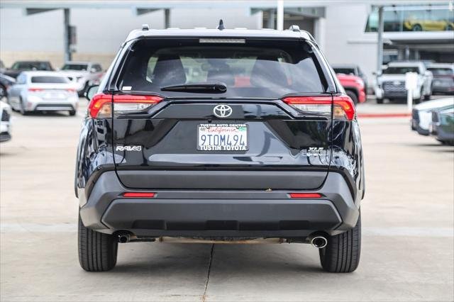 Certified Used 2025 MIDNIGHT BLACK METALLIC Toyota  image 5