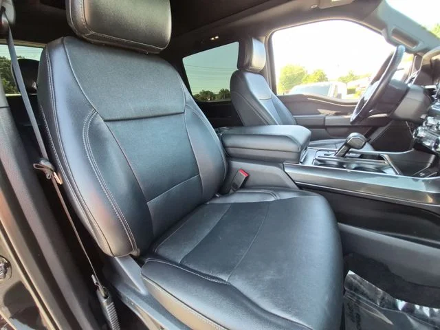 Used 2022 Black Ford XLT image 34