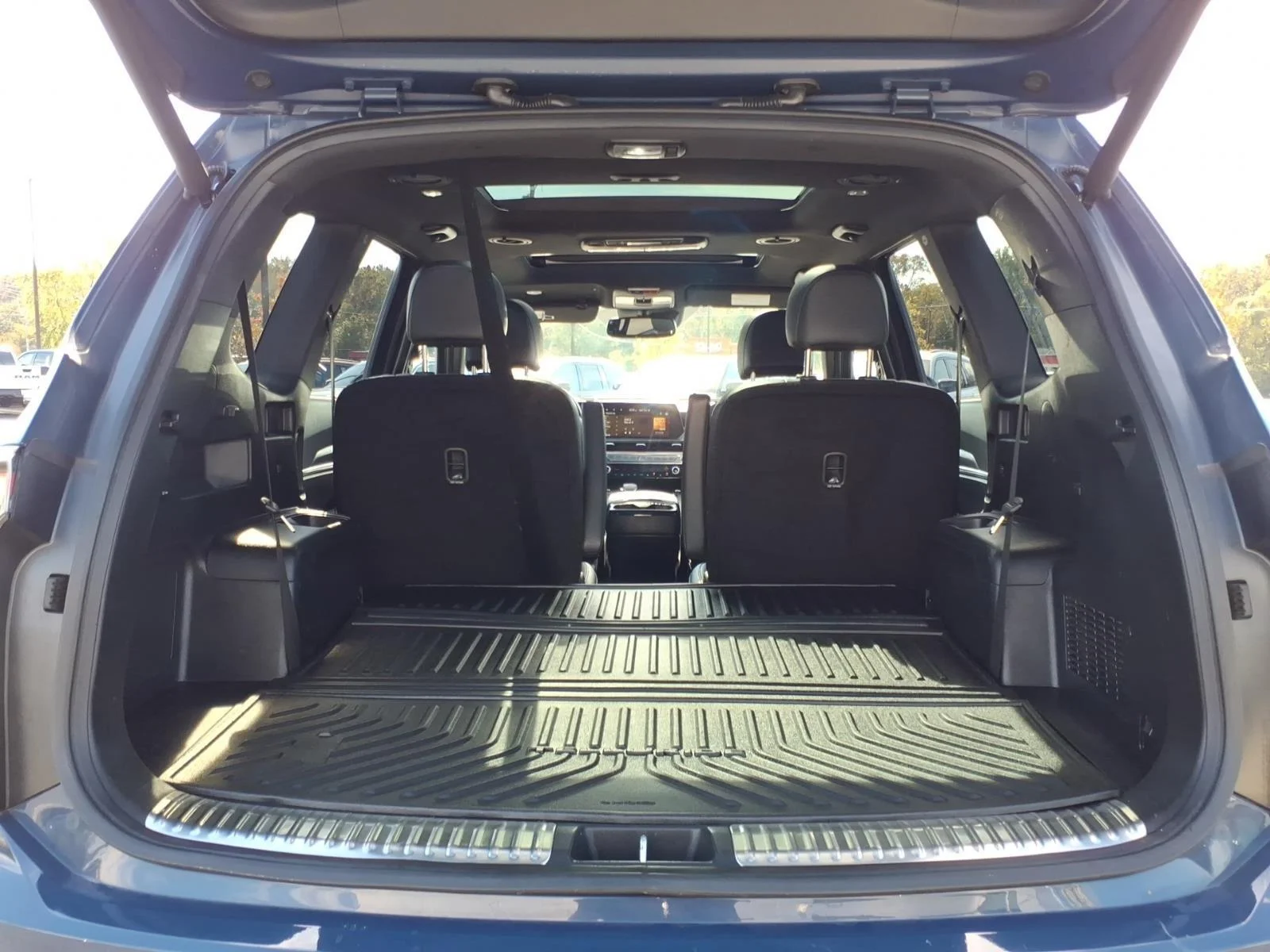 Used 2023 Midnight Lake Blue Kia SX X-Line image 33
