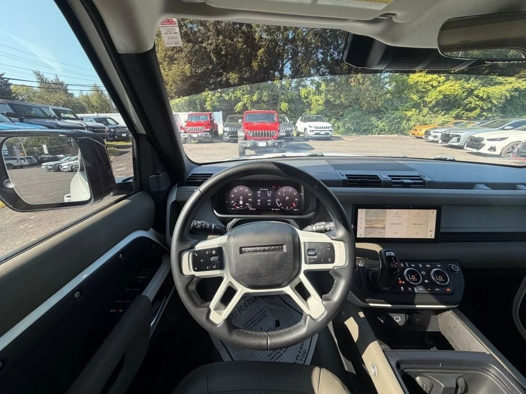 Used 2024 Fuji White Land Rover 110 P300 S w/ Air Suspension, Black Exterior Pkg & Tow Hitch image 27