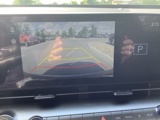 2026 Hyundai Kona SEL Premium - Photo 13