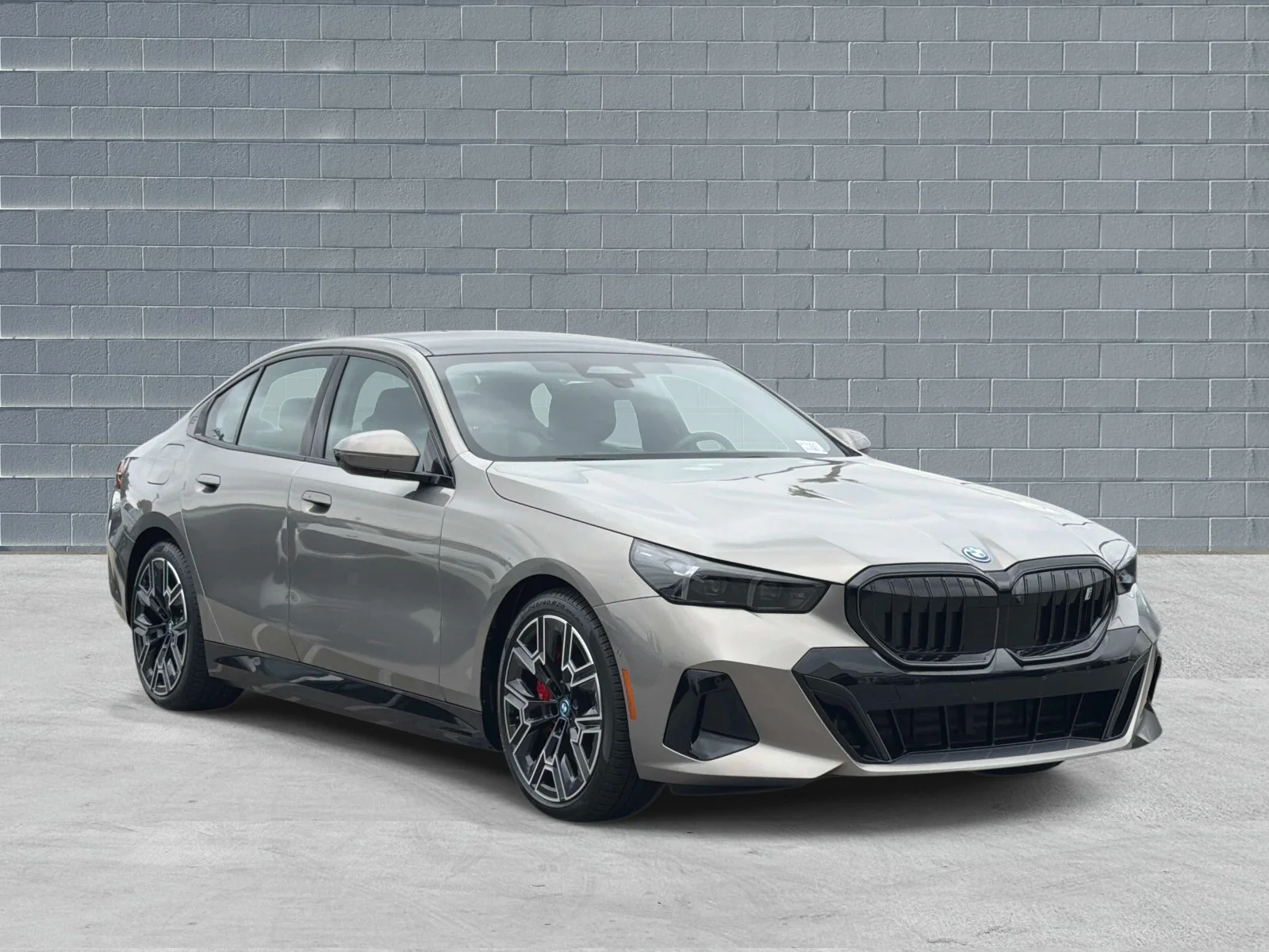 2025 BMW i5 xDrive40 Sedan's photo