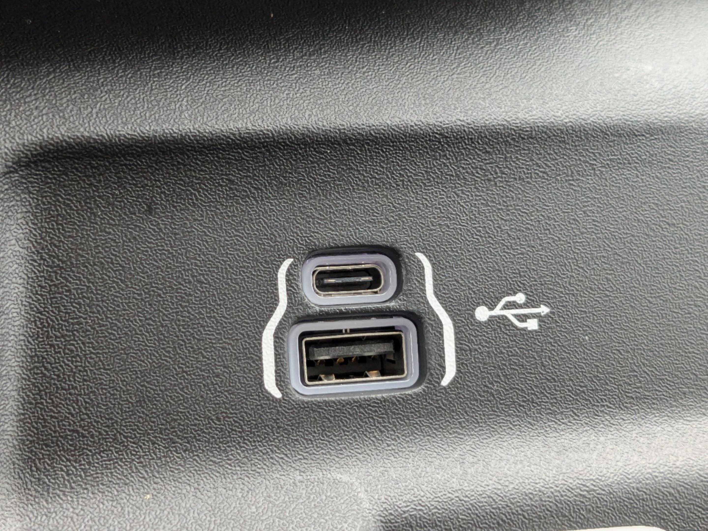 2025 RAM ProMaster Window Van Base - Photo 23