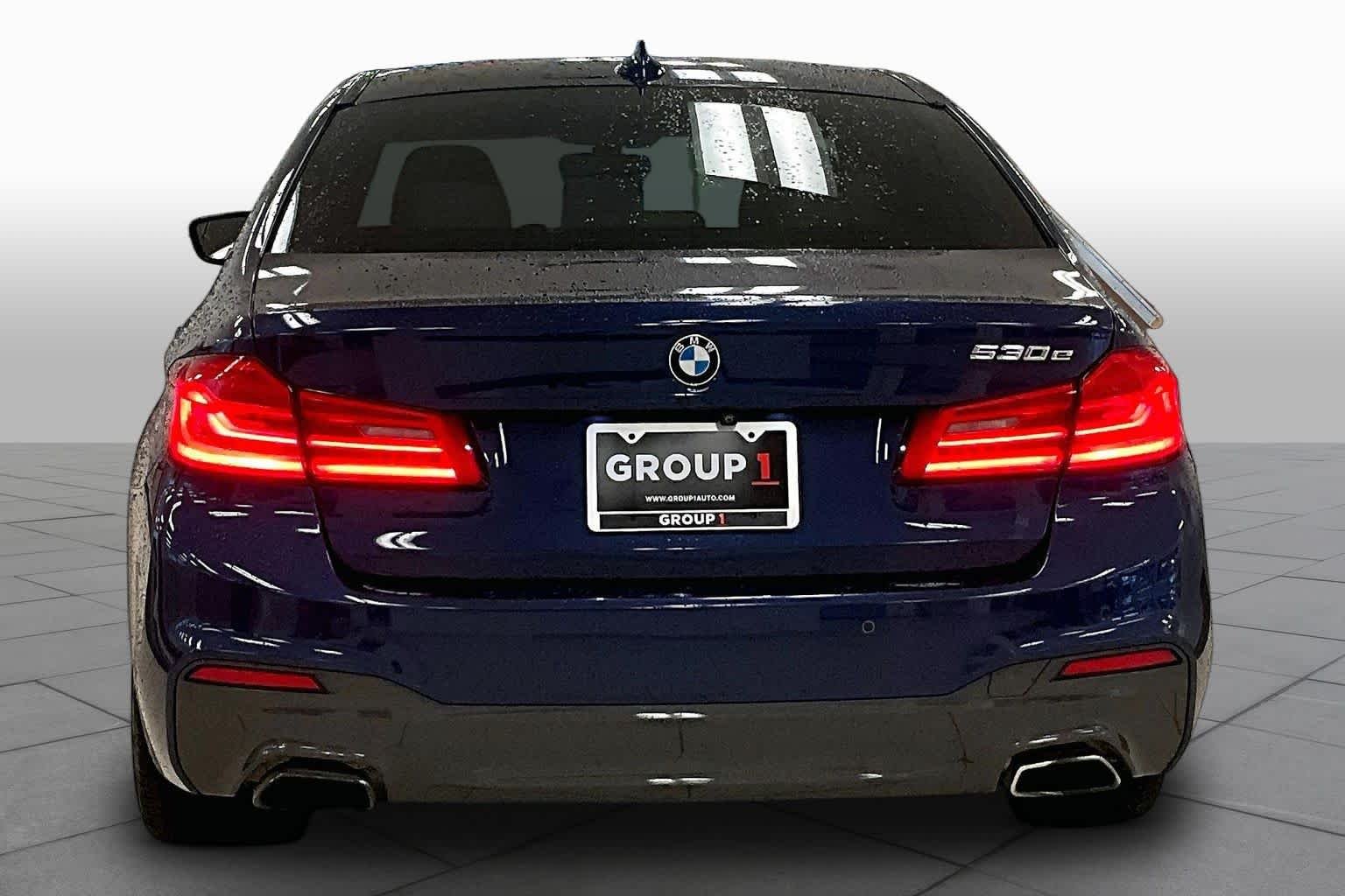 Used 2019 Mediterranean Blue Metallic BMW 530e iPerformance image 4