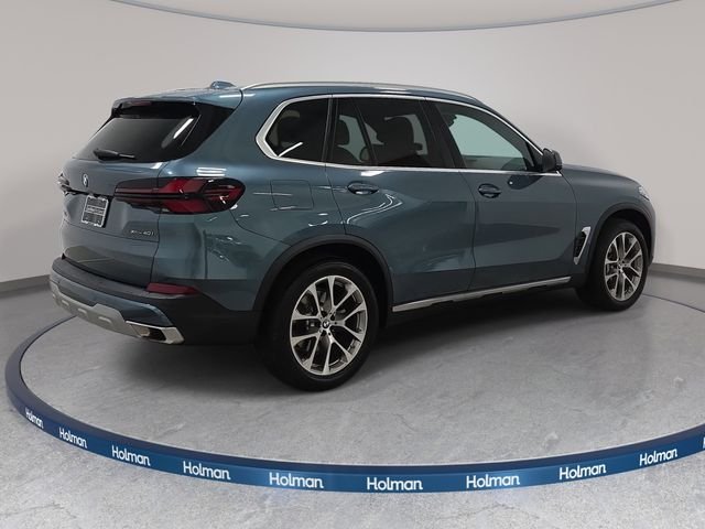 Certified Used 2026 Blue Ridge Mountain Metallic BMW xDrive40i image 5