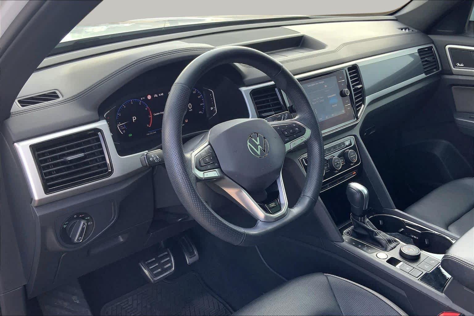 Used 2021 Pure White Volkswagen 3.6L V6 SEL Premium R-Line image 27
