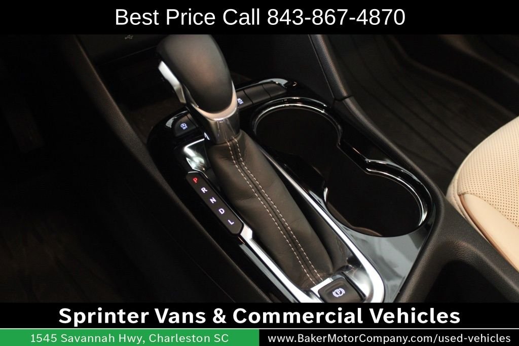 Used 2025 White Frost Buick Avenir image 29