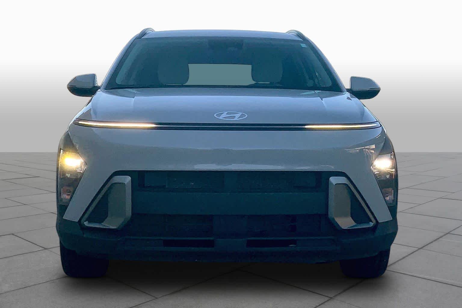 Used 2024 Cyber Gray Metallic Hyundai SEL image 4