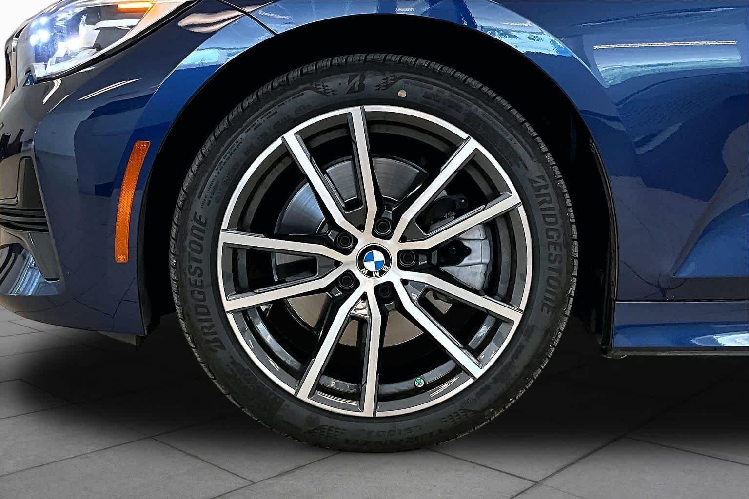 Used 2020 Mediterranean Blue Metallic BMW 330i image 9