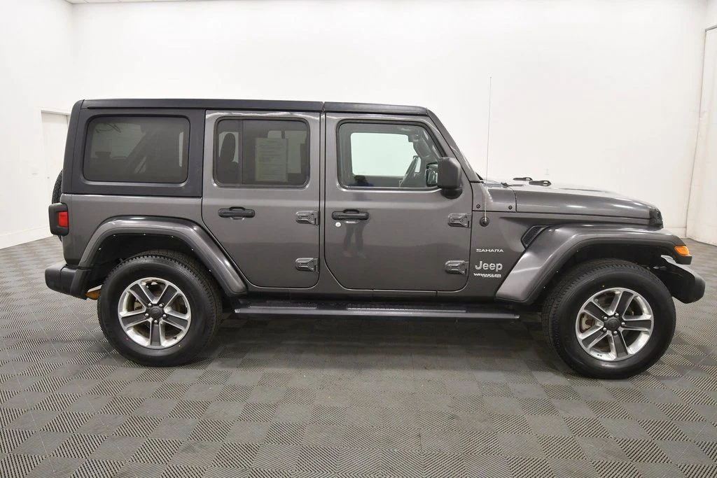 2022 Jeep Wrangler Unlimited Sahara - Photo 9