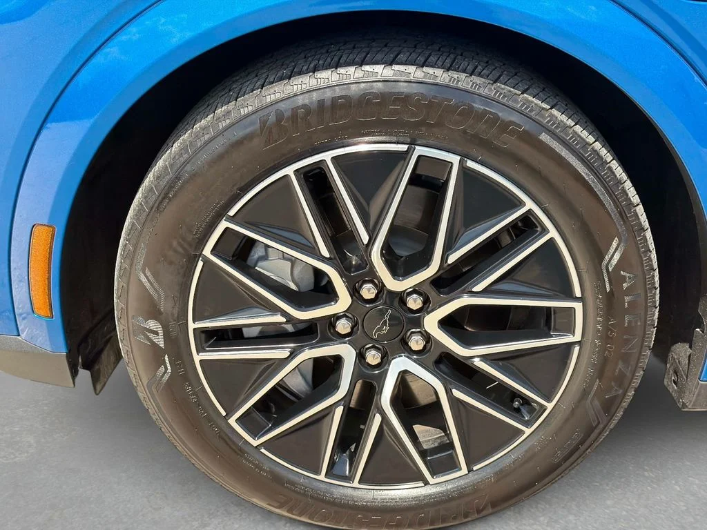Used 2025 Velocity Blue Metallic Ford Premium image 12