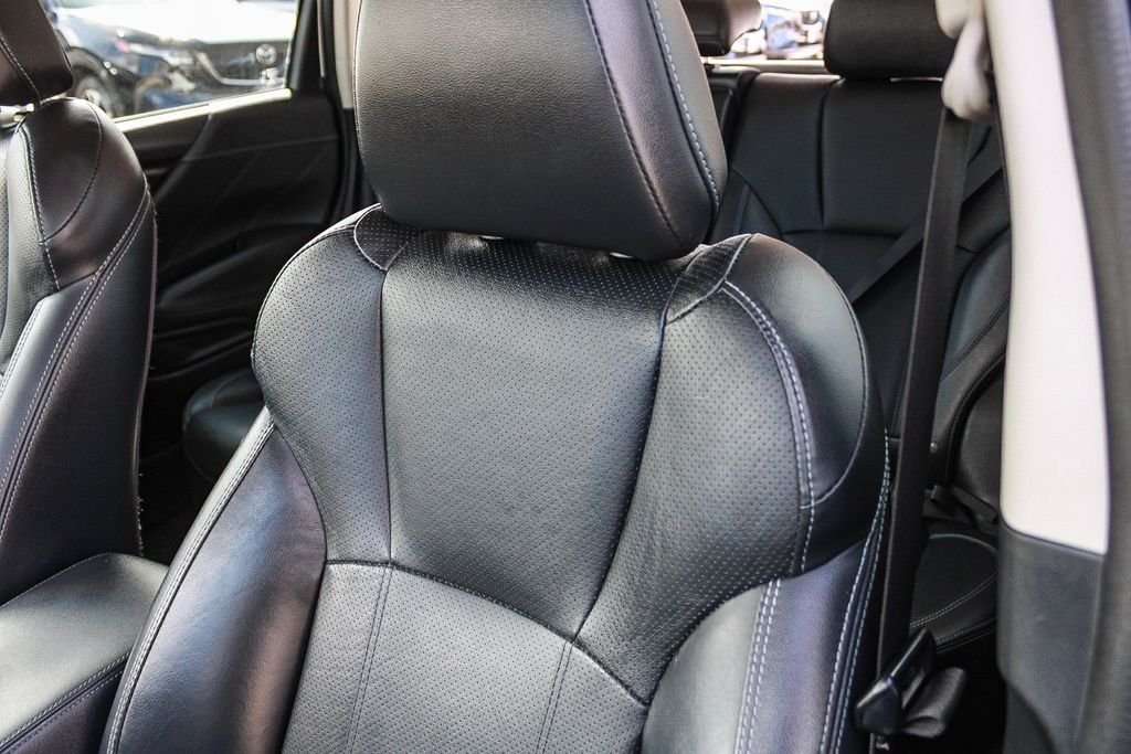 Used 2022 White Subaru Touring image 25