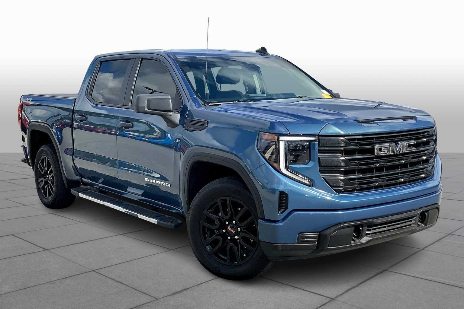 Used 2024 Downpour Metallic GMC Pro image 3