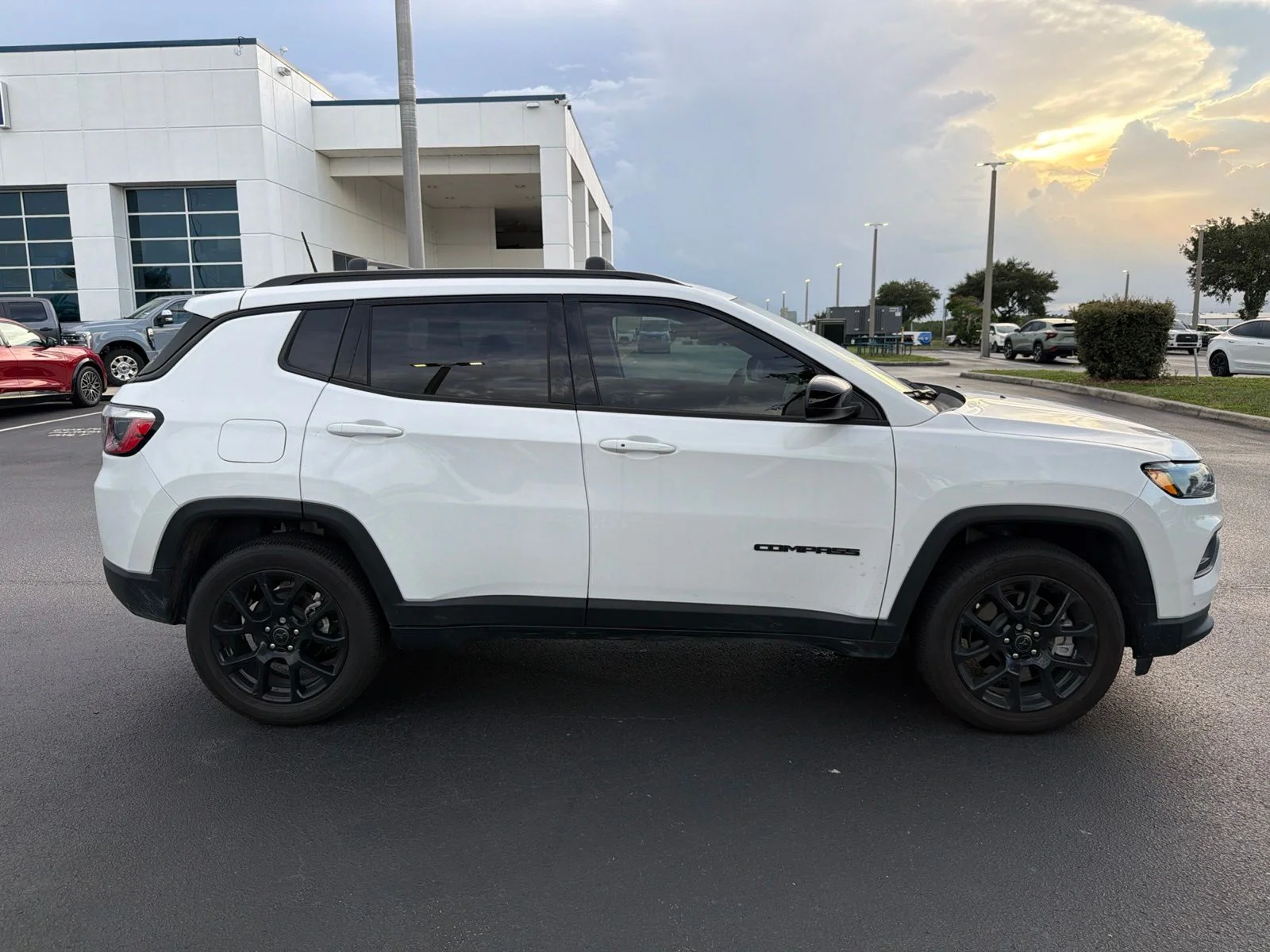 Certified Used 2025 White Jeep Latitude image 2
