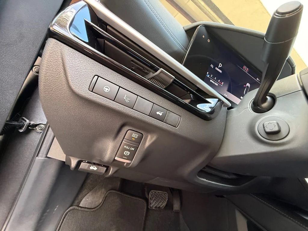 New 2026 Gun Metallic Nissan Platinum image 23