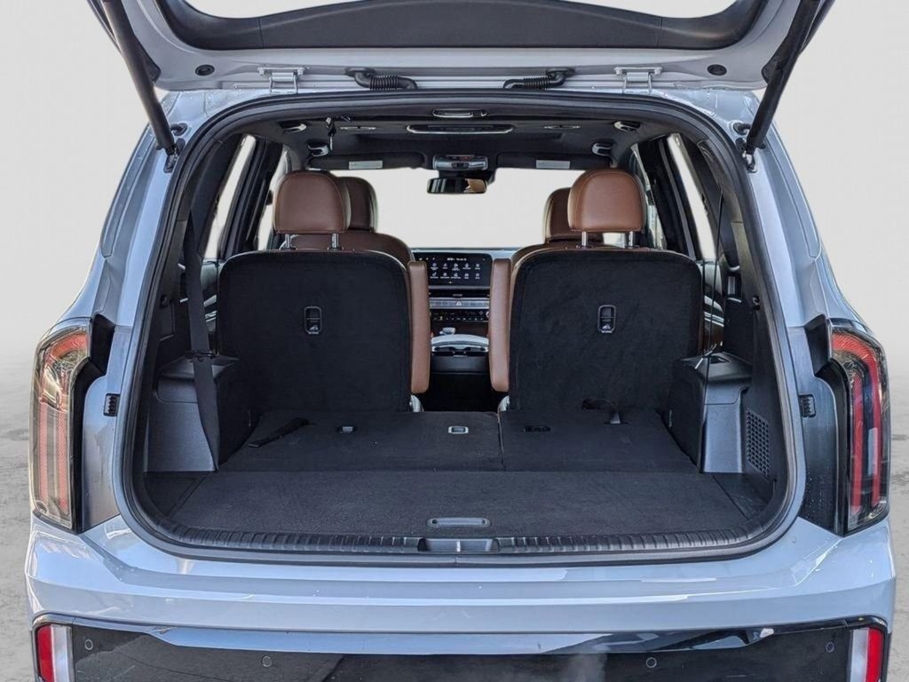 Used 2024 Gray Kia EX X-Line image 8