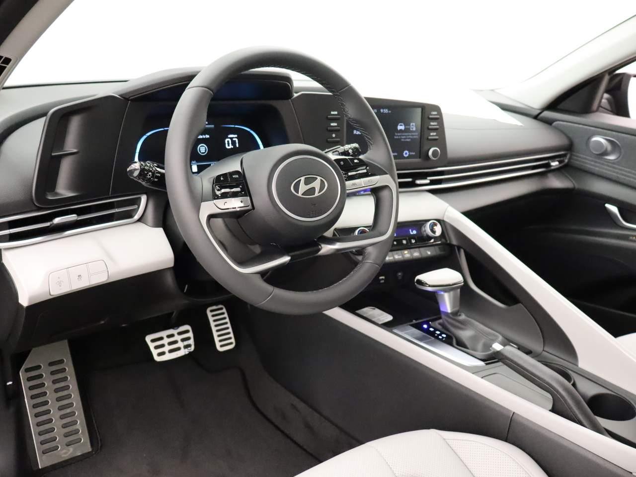 New 2026 Amazon Gray Pearl Hyundai SEL Sport Plus image 13