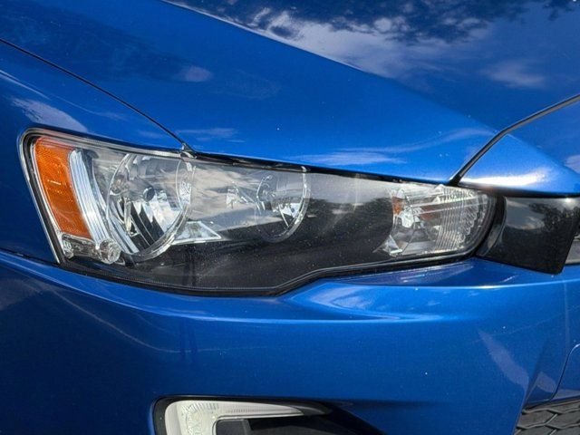 Used 2017  Mitsubishi ES image 33