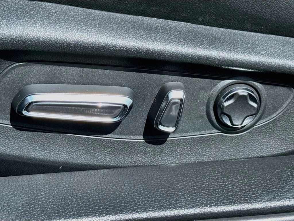 Used 2024  Acura Type S image 21