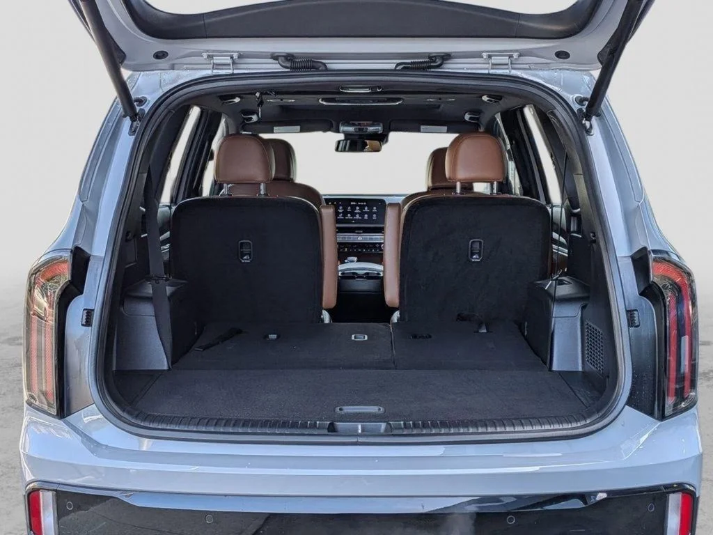 Used 2024 Gray Kia EX X-Line image 8