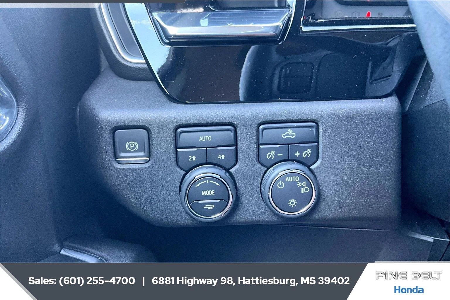Used 2024 Dark Ash Metallic Chevrolet LT image 22