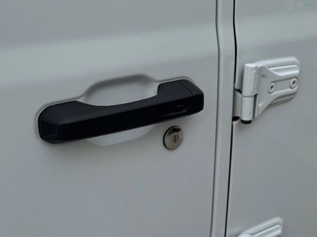 Used 2025 White Jeep Rubicon image 9