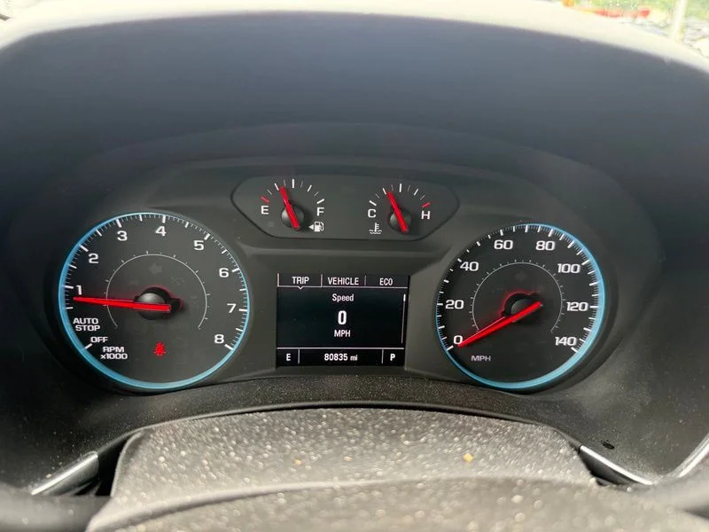 Used 2018 White Chevrolet LS image 11