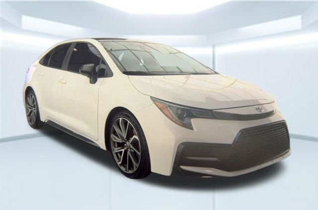 Used 2021 White Toyota SE image 20
