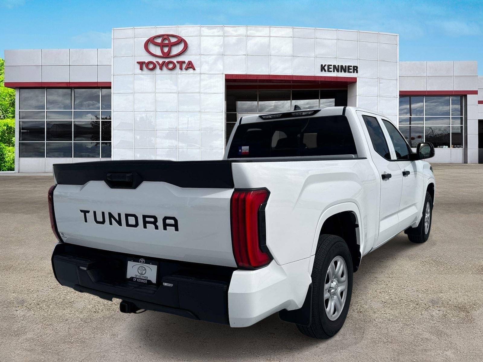 Used 2026 Ice Cap Toyota SR image 6
