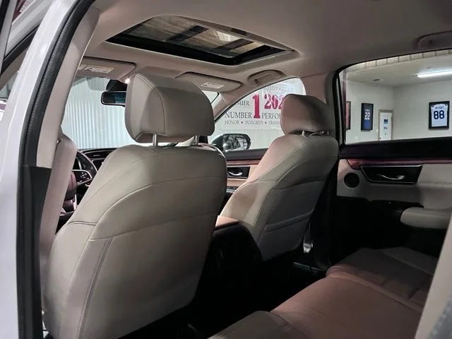 Used 2020 White Honda EX-L image 10