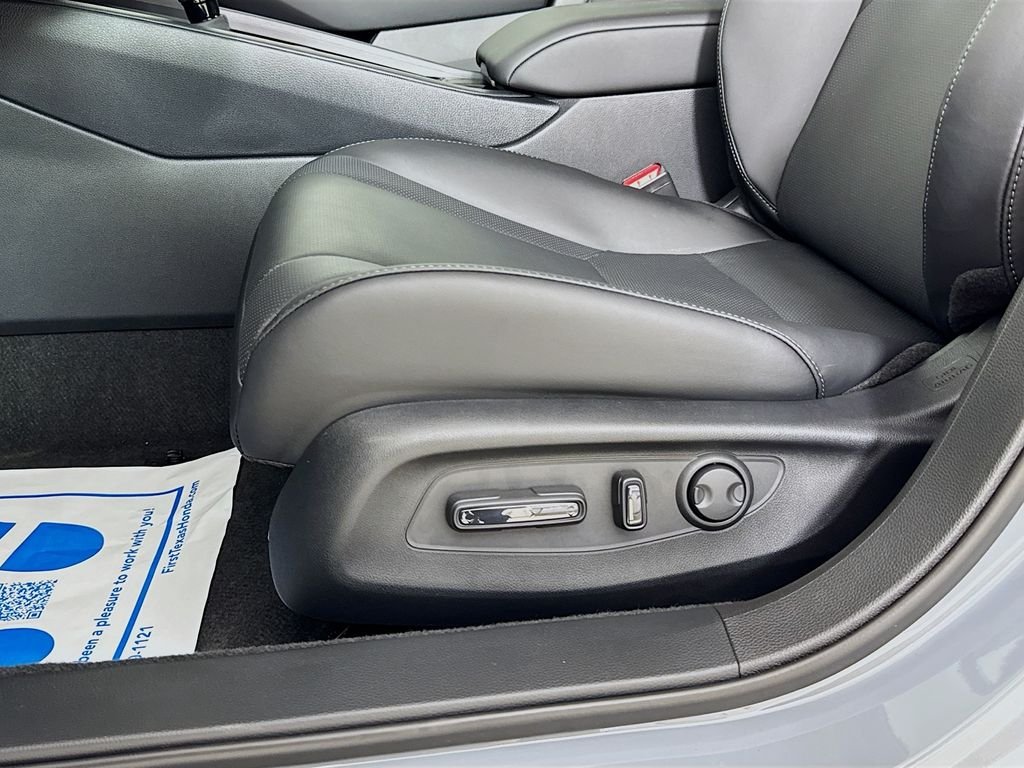 New 2026 Urban Gray Pearl Honda EX-L image 23