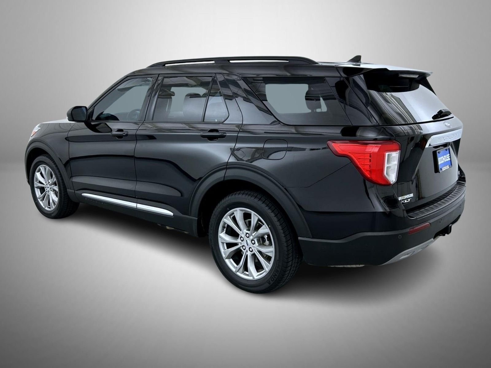 Used 2023 Black Ford XLT image 7
