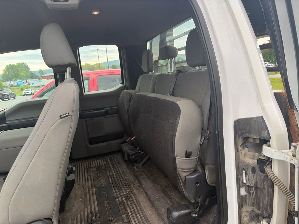 Used 2021 Oxford White Ford XL image 4