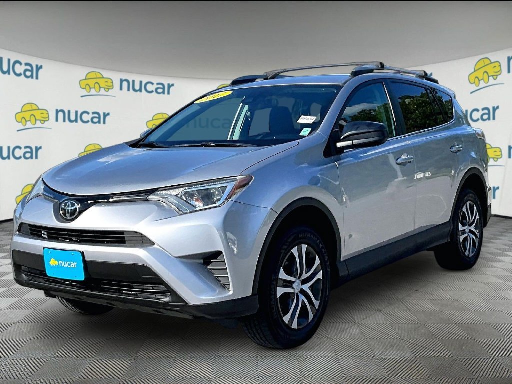 Used 2017 Silver Toyota LE image 3