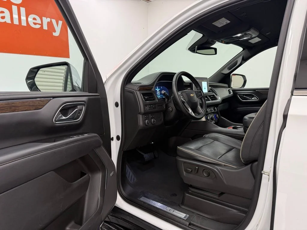 Used 2023 White Chevrolet Premier image 9