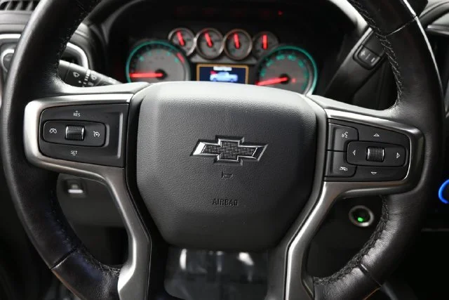 Used 2022 Gray Chevrolet RST image 25