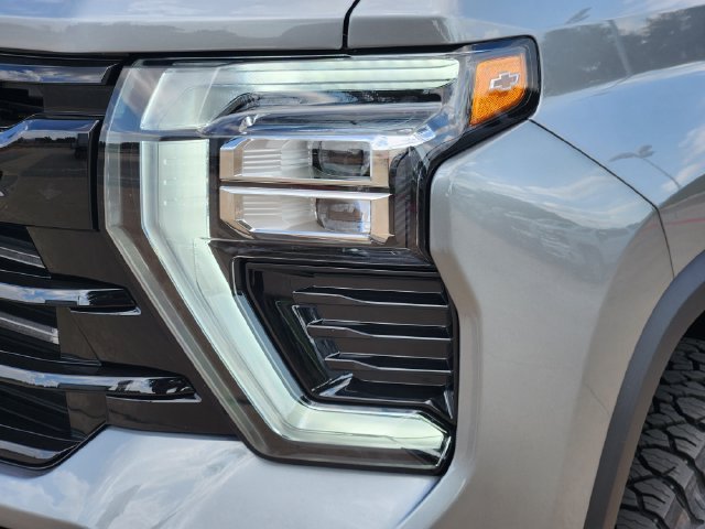 New 2026 Sterling Gray Metallic Chevrolet LT image 17