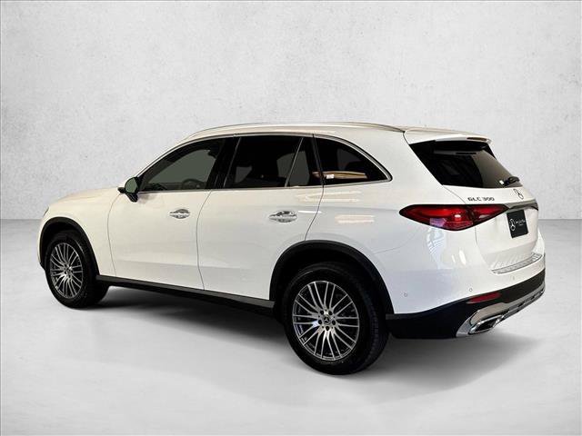 New 2026 Polar White Mercedes-Benz GLC 300 image 37